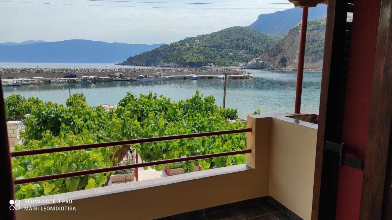 Porto Sabatiki Hotel Sampatiki Bagian luar foto