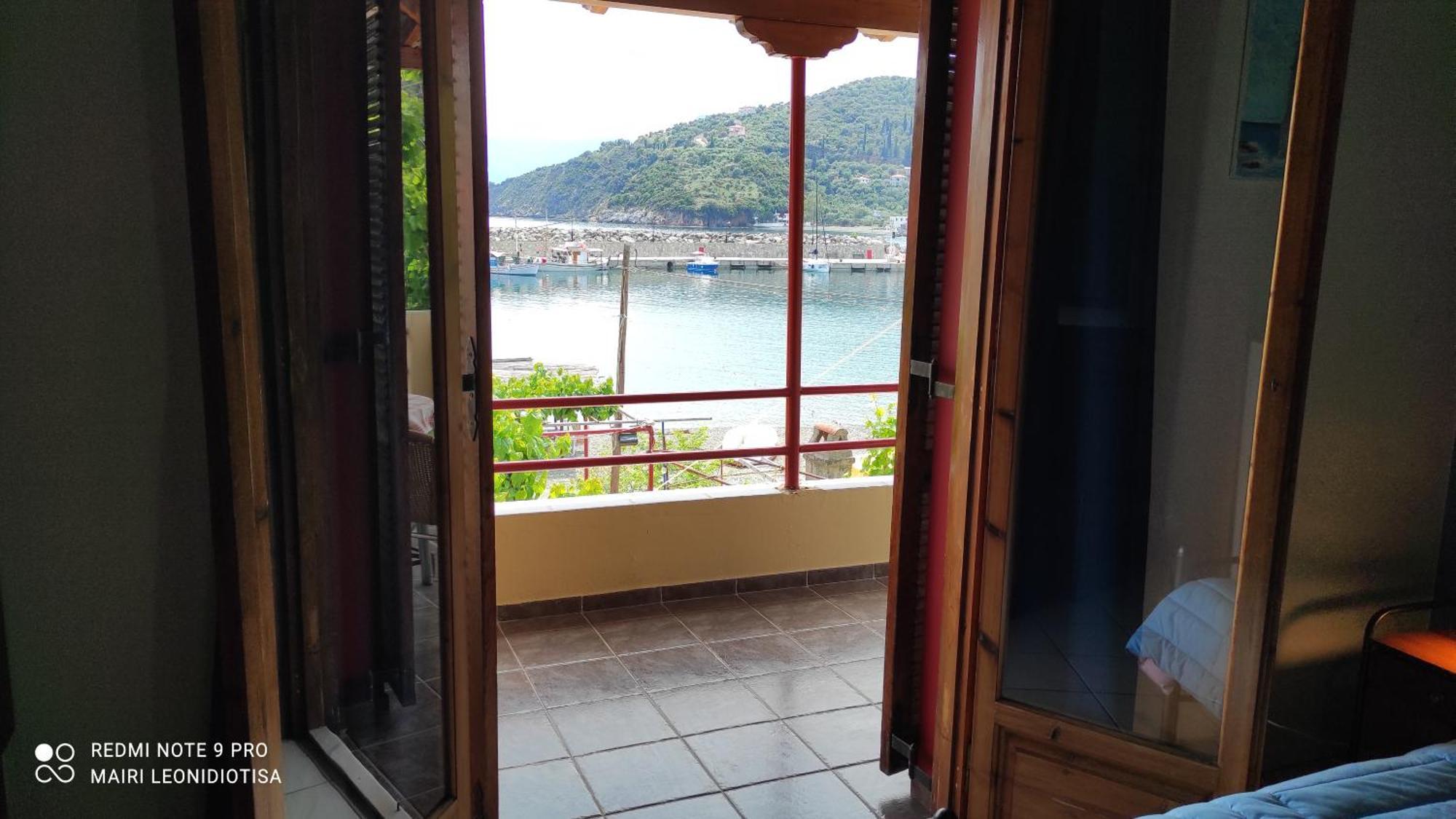Porto Sabatiki Hotel Sampatiki Bagian luar foto