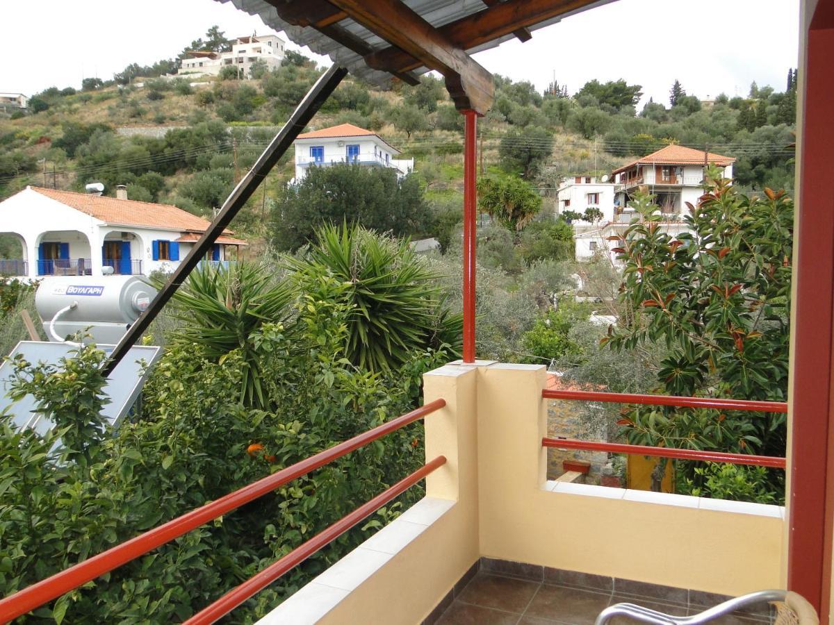 Porto Sabatiki Hotel Sampatiki Bagian luar foto