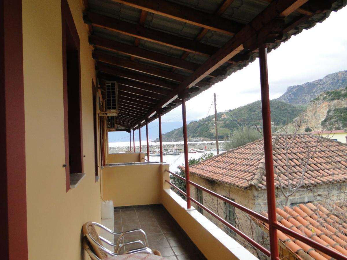 Porto Sabatiki Hotel Sampatiki Bagian luar foto