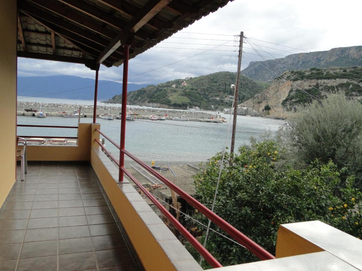 Porto Sabatiki Hotel Sampatiki Bagian luar foto