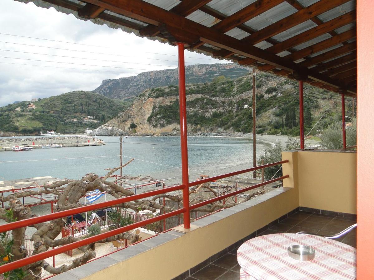 Porto Sabatiki Hotel Sampatiki Bagian luar foto